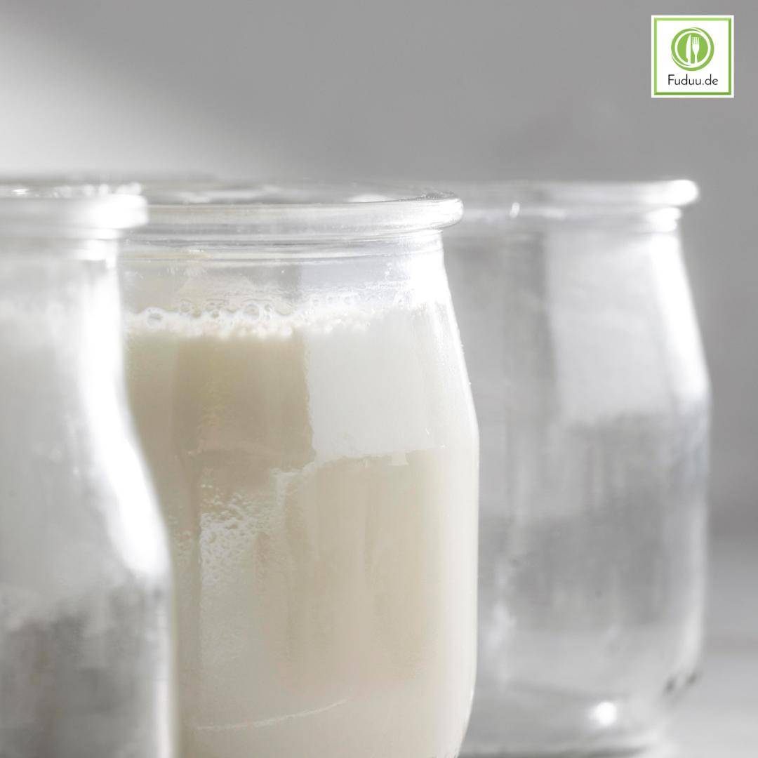 Schwarzwaldmilch - Weide fettarmer Kefir mild, 1,5%, 10 x 0,5 L Schwarzwaldmilch - Weide fettarmer Kefir mild, 1,5%, 10 x 0,5 L